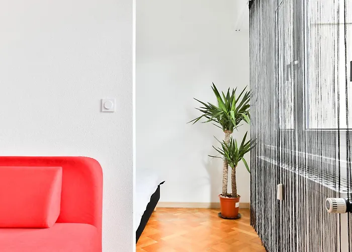 Studio Moderne - 3 Frontieres - Aeroport De Bale - Parking