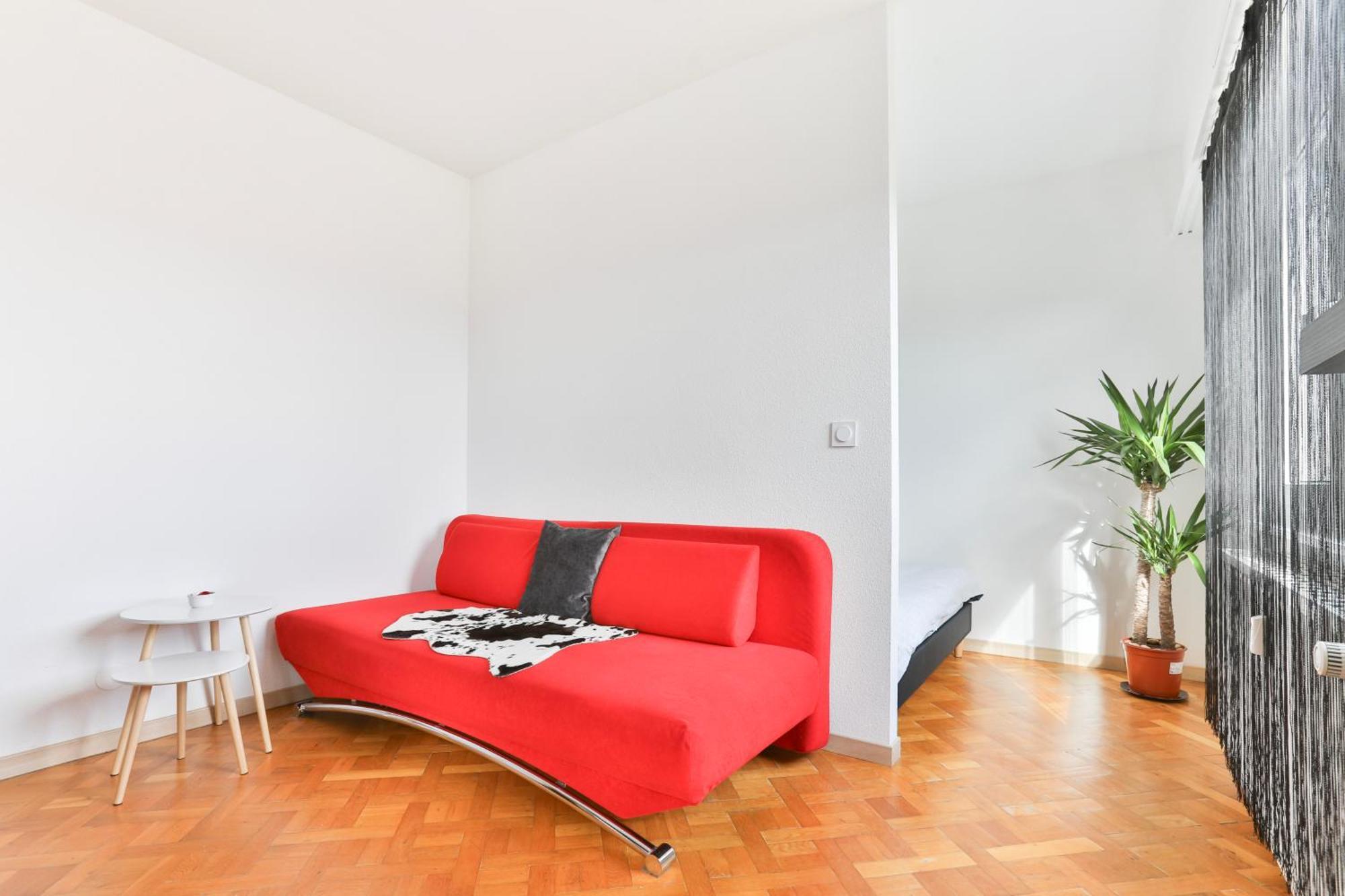 Moderne - 3 Frontieres - Aeroport De Bale - Parking * Saint-Louis (Haut-Rhin)